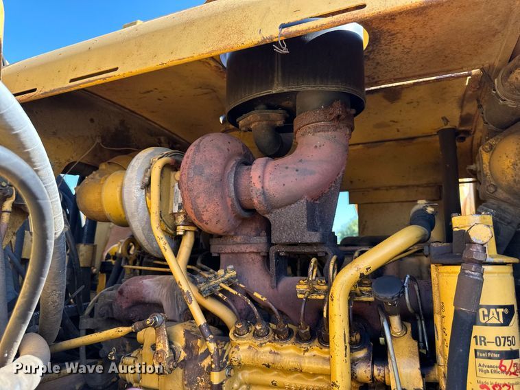 image for item EJ7241 Caterpillar  627 conventional scraper 