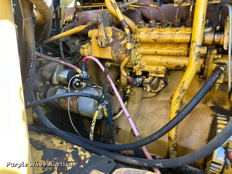 image for item EJ7241 Caterpillar  627 conventional scraper 