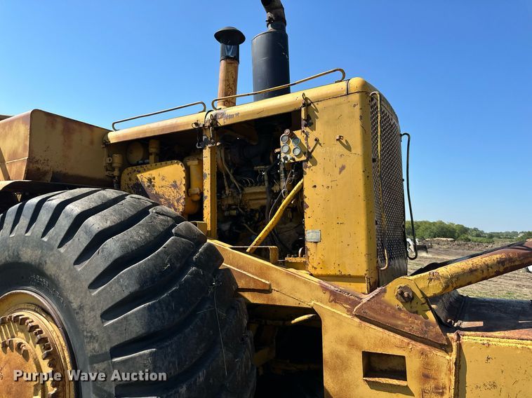 image for item EJ7241 Caterpillar  627 conventional scraper 