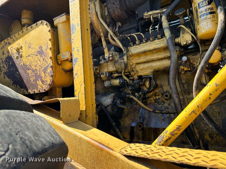 image for item EJ7241 Caterpillar  627 conventional scraper 