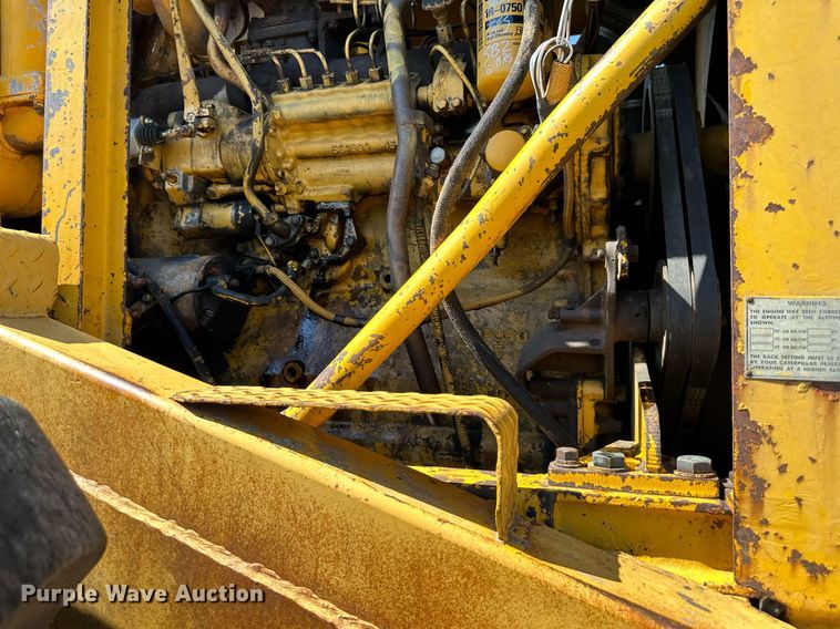 image for item EJ7241 Caterpillar  627 conventional scraper 