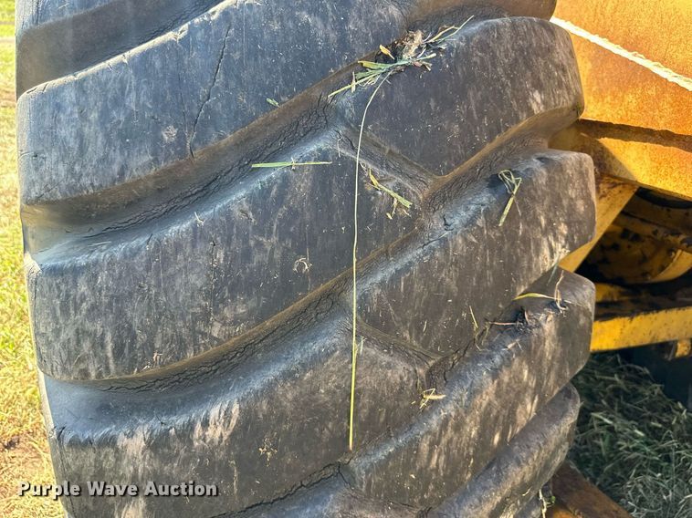 image for item EJ7241 Caterpillar  627 conventional scraper 