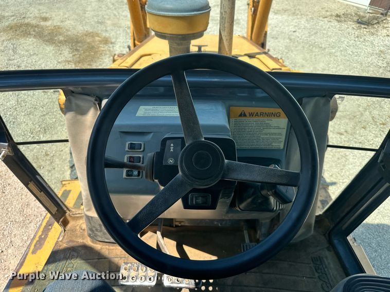 image for item EJ7244 1999 Case 580 Super L backhoe