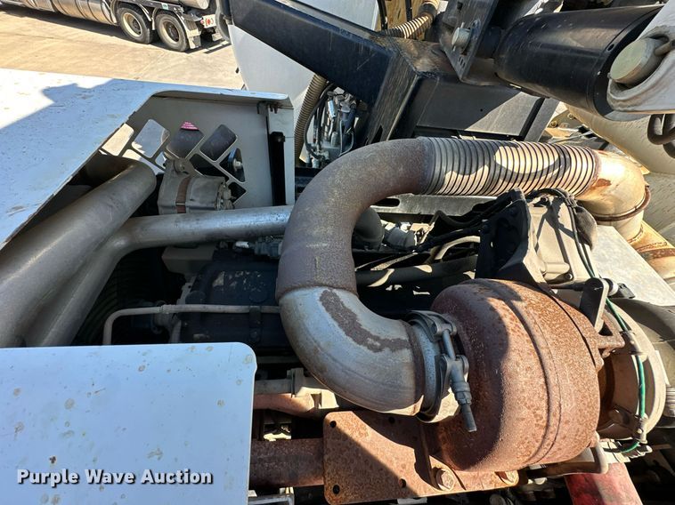 image for item EJ7251 2013 International  7600 sewer jetter truck