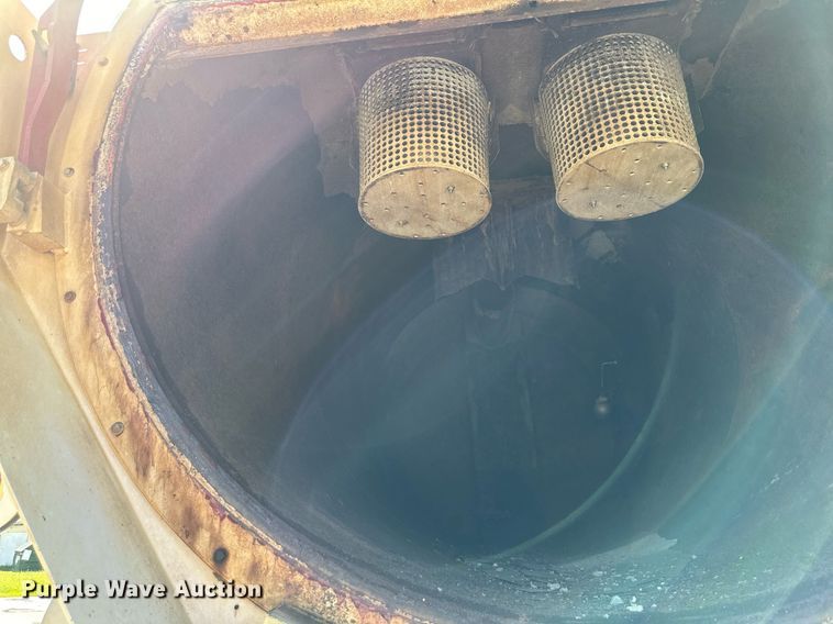 image for item EJ7251 2013 International  7600 sewer jetter truck