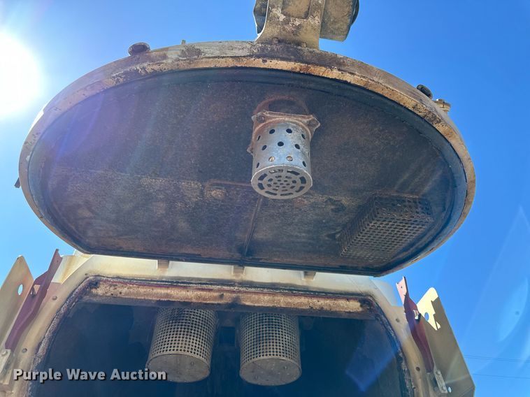 image for item EJ7251 2013 International  7600 sewer jetter truck