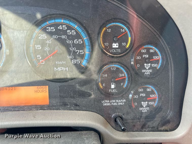 image for item EJ7251 2013 International  7600 sewer jetter truck