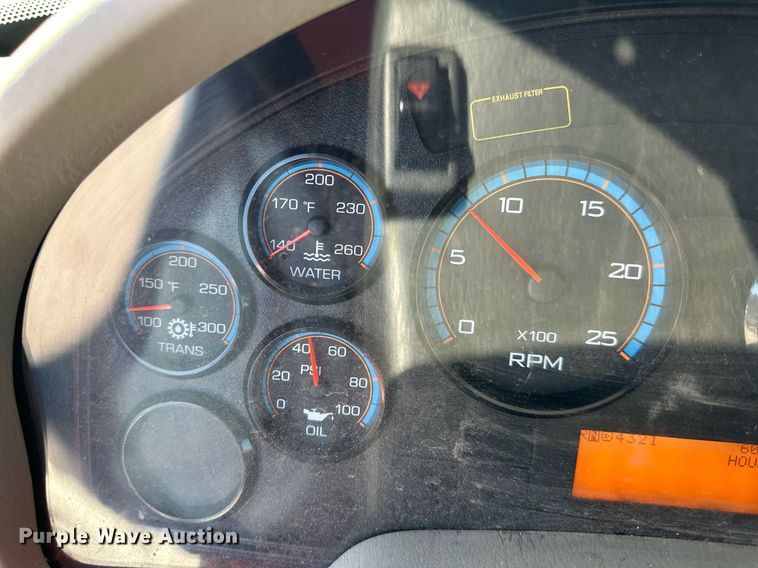 image for item EJ7251 2013 International  7600 sewer jetter truck