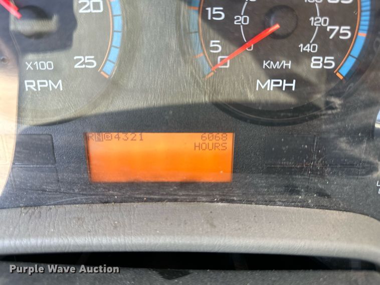 image for item EJ7251 2013 International  7600 sewer jetter truck