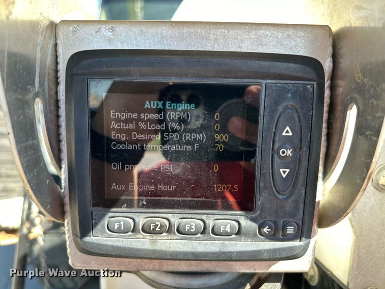 image for item EJ7251 2013 International  7600 sewer jetter truck