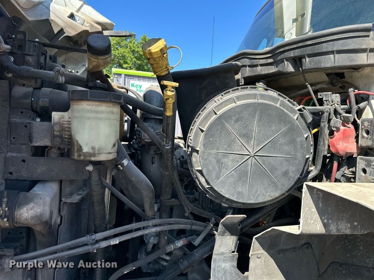 image for item EJ7251 2013 International  7600 sewer jetter truck