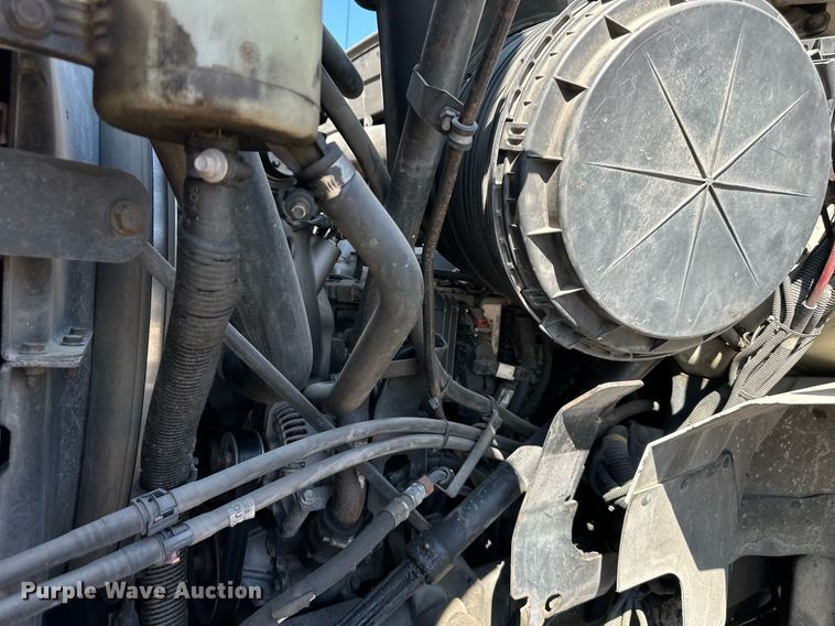 image for item EJ7251 2013 International  7600 sewer jetter truck