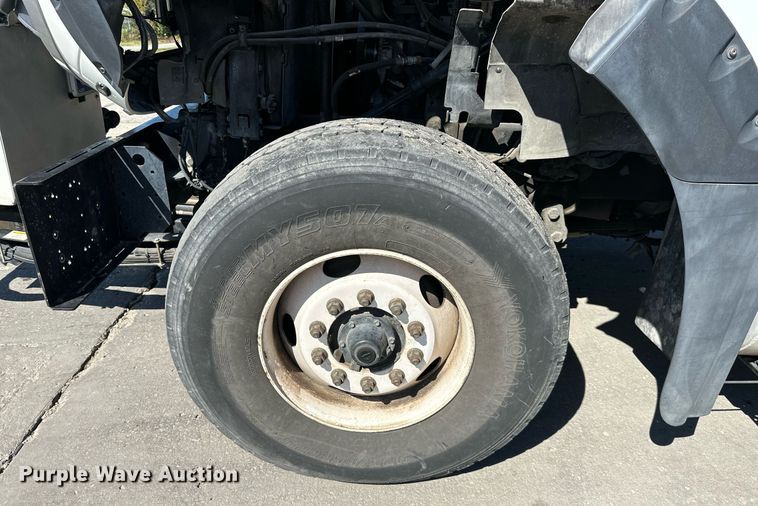 image for item EJ7251 2013 International  7600 sewer jetter truck