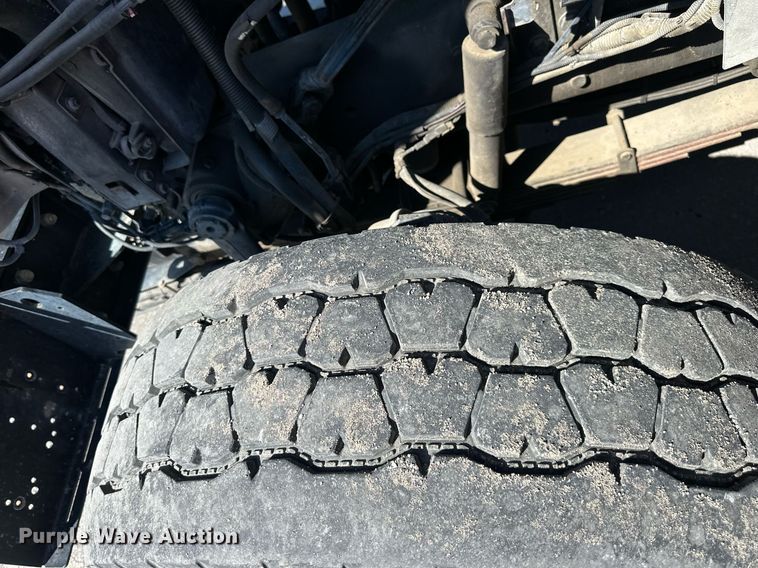 image for item EJ7251 2013 International  7600 sewer jetter truck