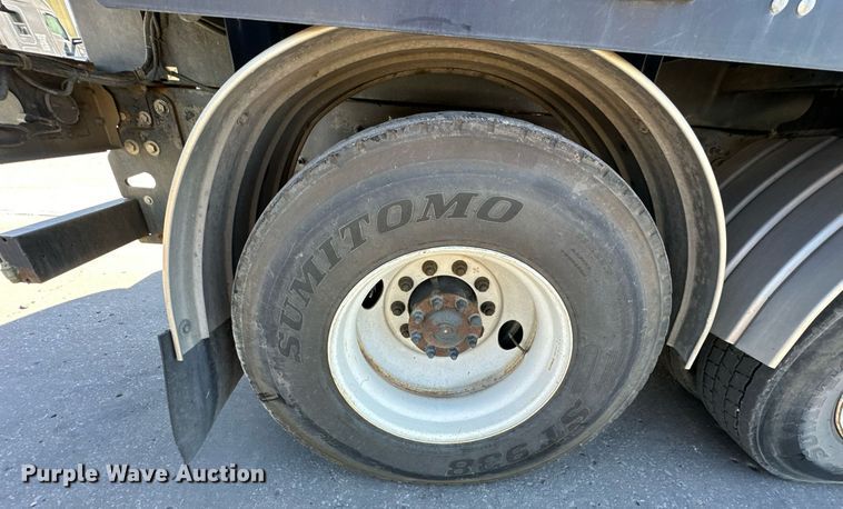 image for item EJ7251 2013 International  7600 sewer jetter truck