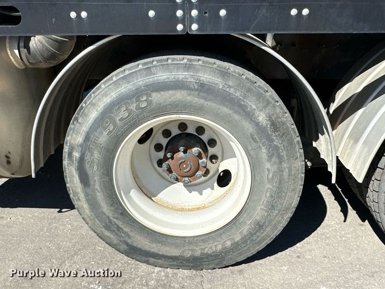 image for item EJ7251 2013 International  7600 sewer jetter truck