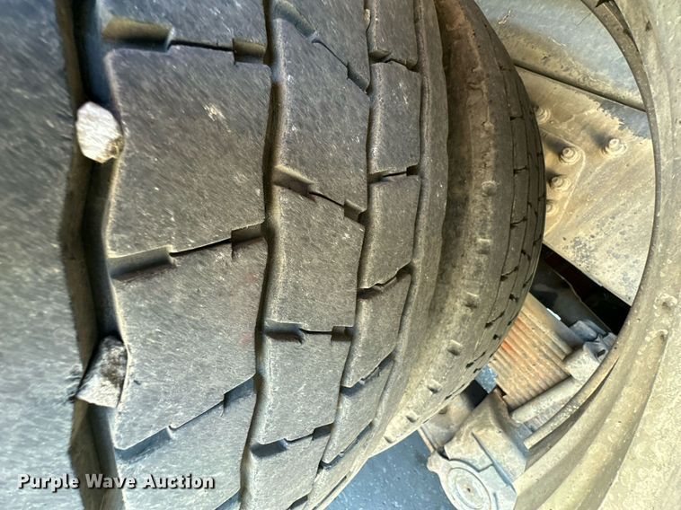 image for item EJ7251 2013 International  7600 sewer jetter truck