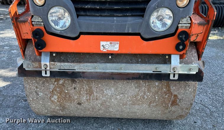 image for item EJ7255 2011 Hamm HD12 double drum vibratory roller
