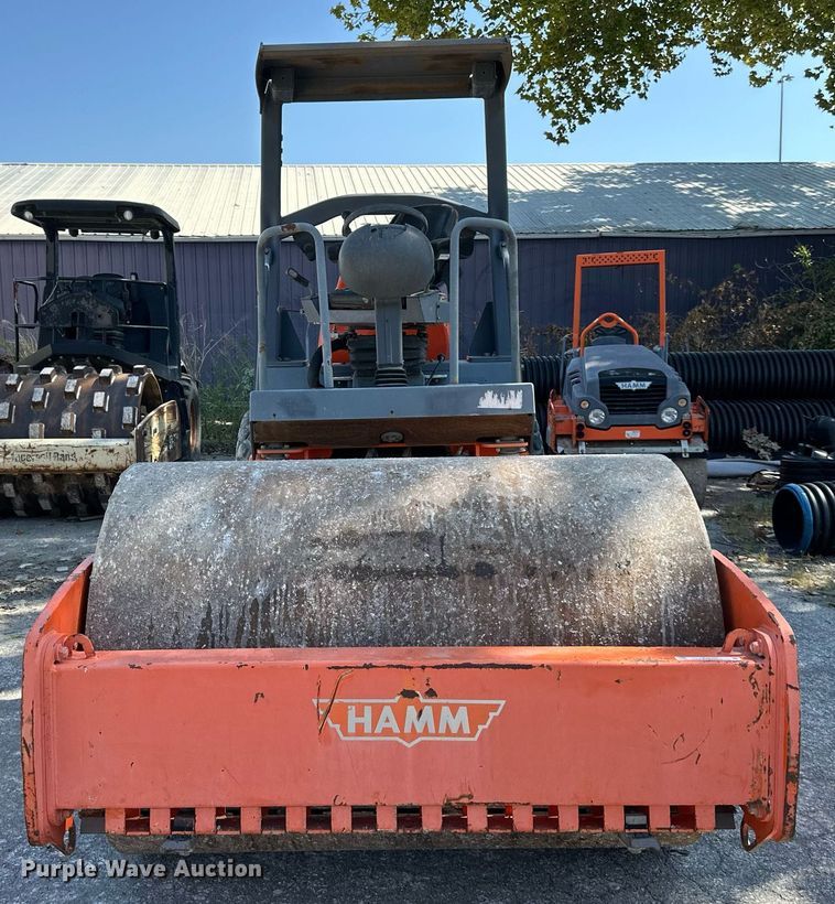 image for item EJ7256 2005 Hamm 3307 single drum vibratory roller