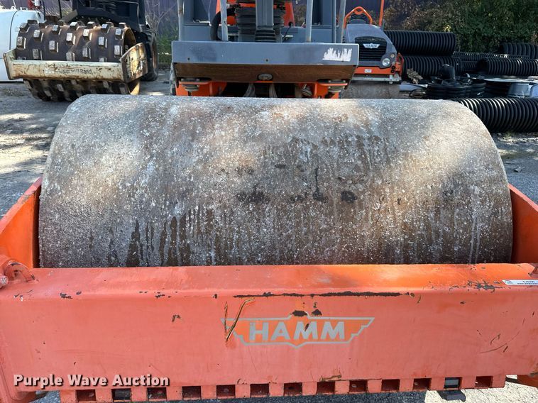 image for item EJ7256 2005 Hamm 3307 single drum vibratory roller