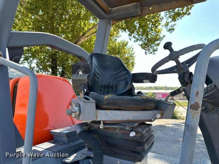 image for item EJ7256 2005 Hamm 3307 single drum vibratory roller