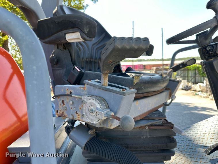 image for item EJ7256 2005 Hamm 3307 single drum vibratory roller