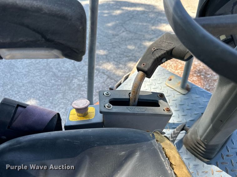 image for item EJ7256 2005 Hamm 3307 single drum vibratory roller