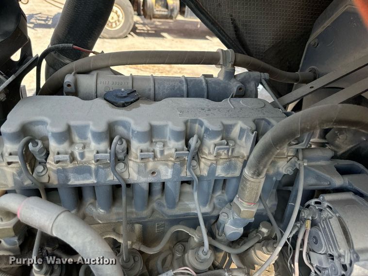 image for item EJ7256 2005 Hamm 3307 single drum vibratory roller