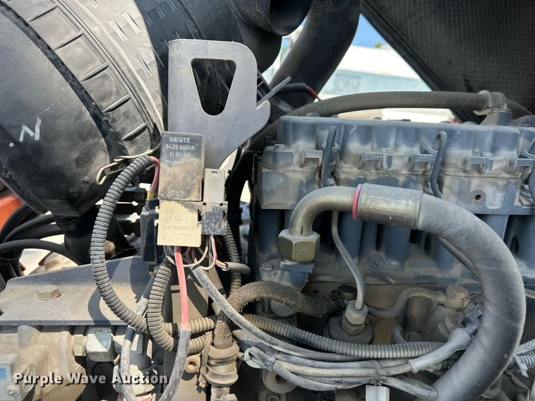 image for item EJ7256 2005 Hamm 3307 single drum vibratory roller