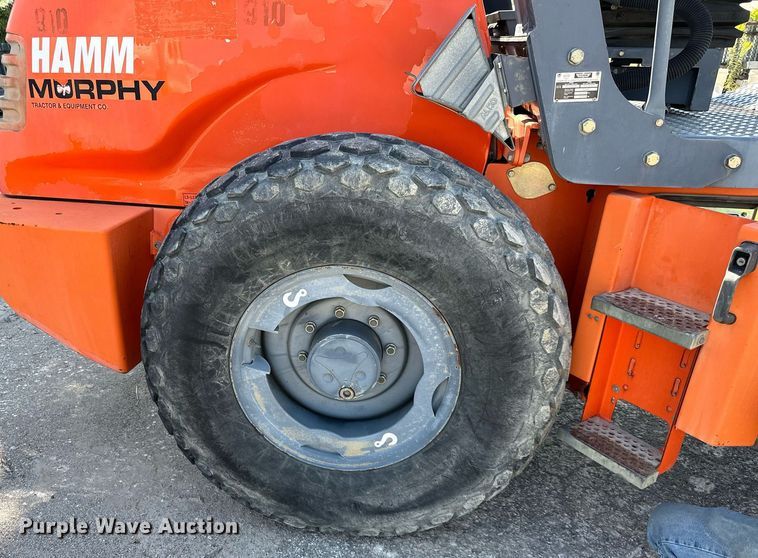 image for item EJ7256 2005 Hamm 3307 single drum vibratory roller