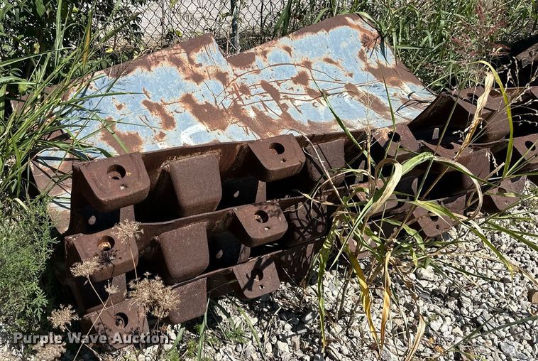 image for item EJ7256 2005 Hamm 3307 single drum vibratory roller