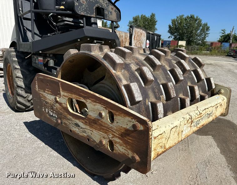 image for item EJ7257 2006 Ingersoll Rand  SD77D single drum vibratory roller