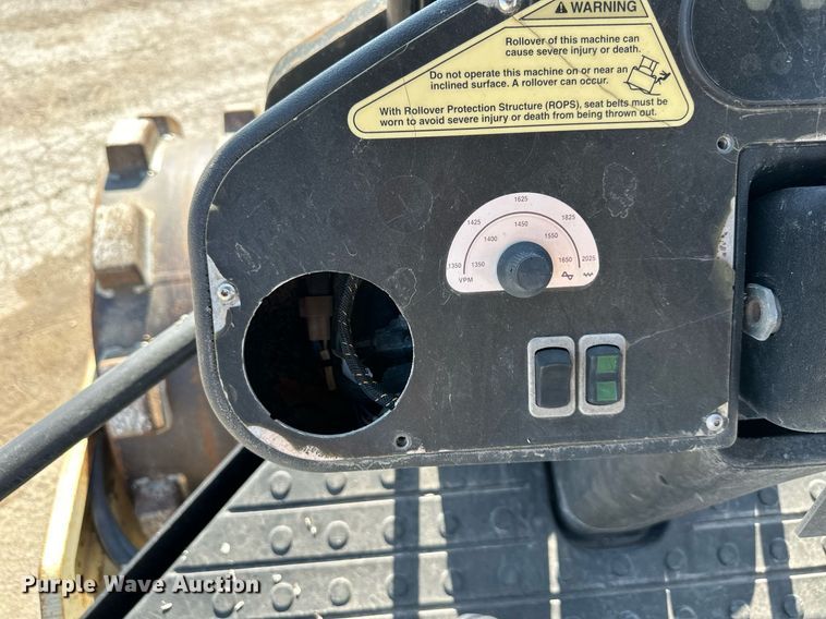 image for item EJ7257 2006 Ingersoll Rand  SD77D single drum vibratory roller