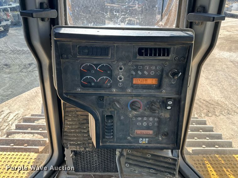 image for item EJ7261 2007 Caterpillar  D6R dozer