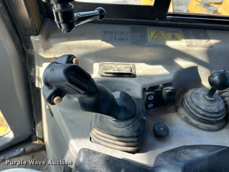 image for item EJ7261 2007 Caterpillar  D6R dozer