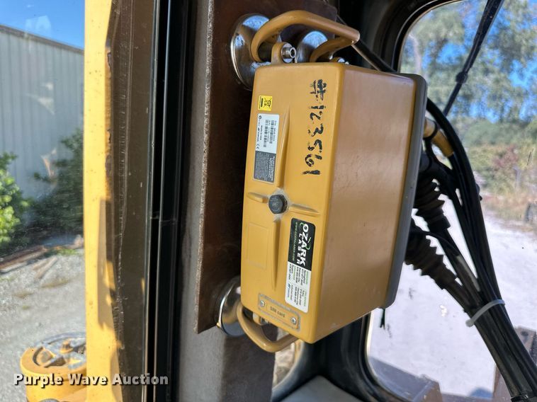 image for item EJ7261 2007 Caterpillar  D6R dozer