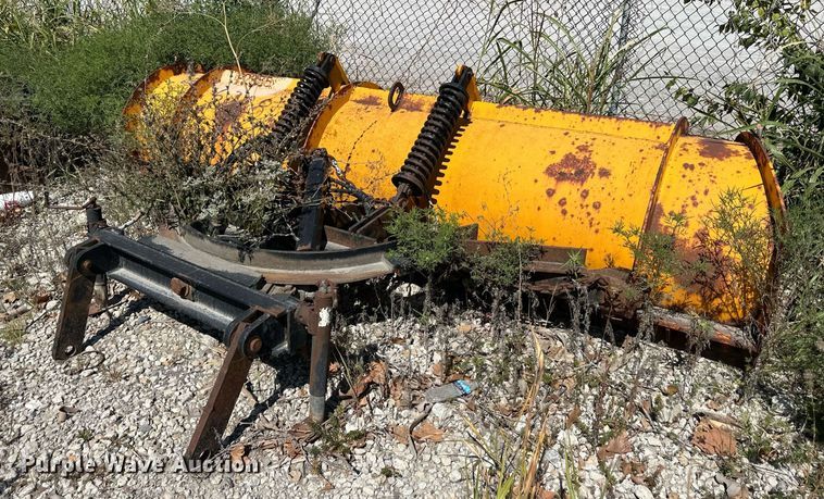 image for item EJ7262 2000 International  4900 dump truck