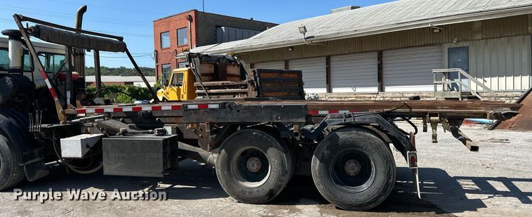 image for item EJ7263 2006 Autocar  WX roll-off container truck