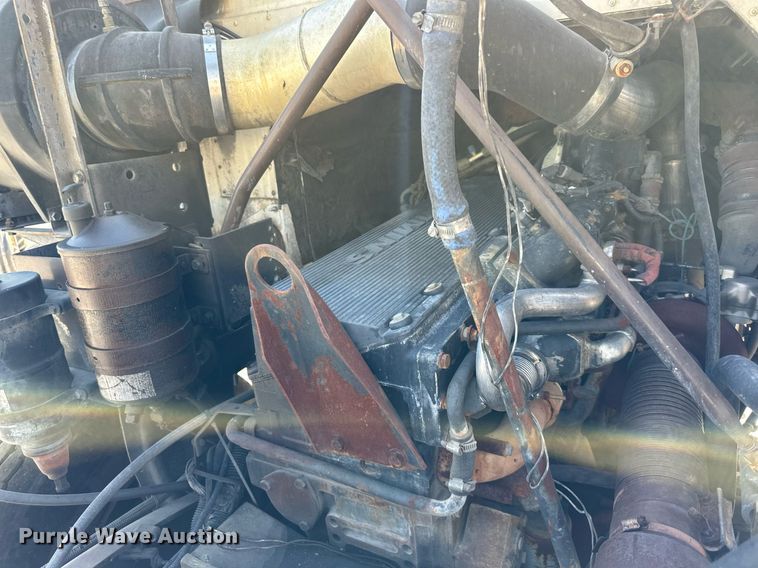 image for item EJ7263 2006 Autocar  WX roll-off container truck