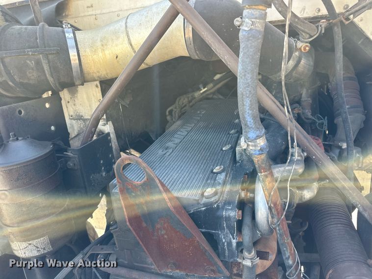 image for item EJ7263 2006 Autocar  WX roll-off container truck