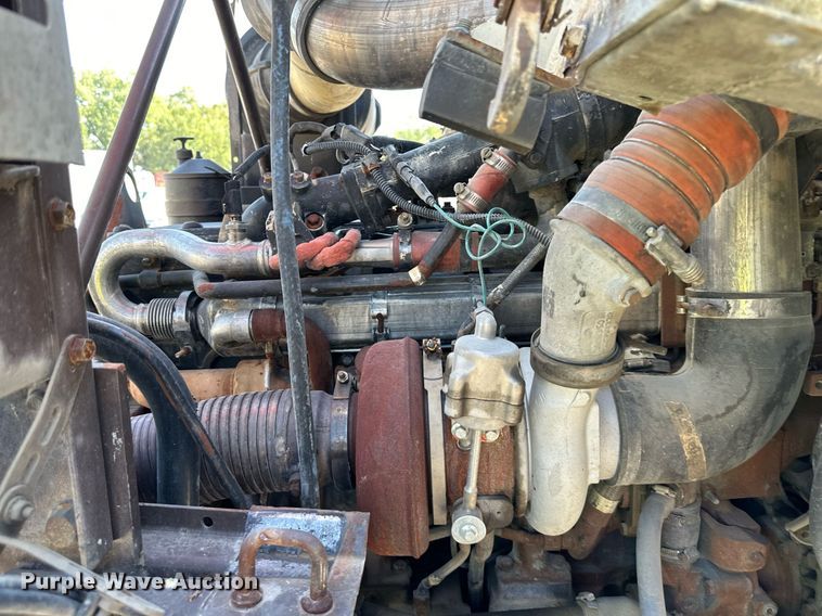 image for item EJ7263 2006 Autocar  WX roll-off container truck