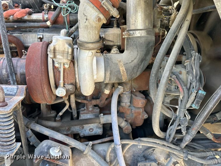 image for item EJ7263 2006 Autocar  WX roll-off container truck