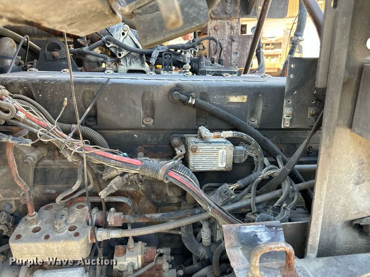 image for item EJ7263 2006 Autocar  WX roll-off container truck