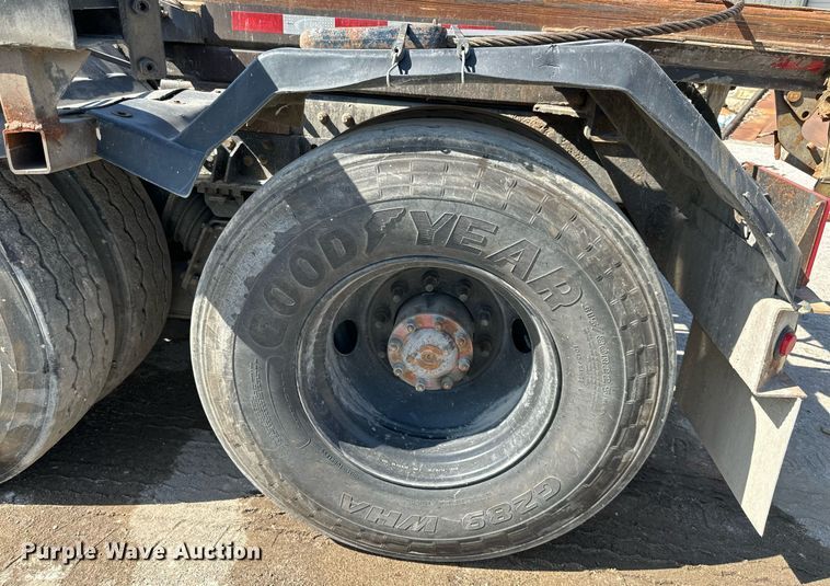 image for item EJ7263 2006 Autocar  WX roll-off container truck