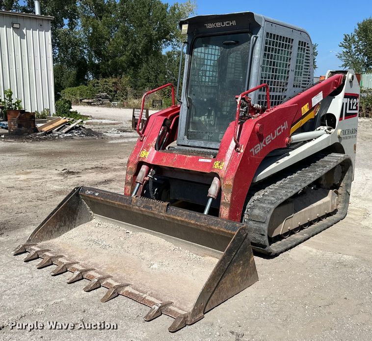 image for item EJ7264 2015 Takeuchi TL12 tracked skid steer loader