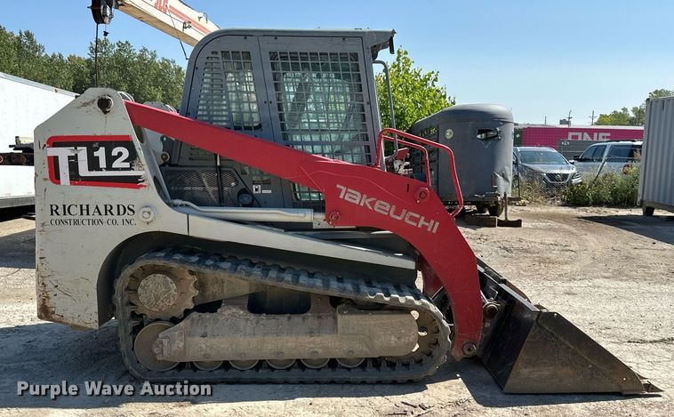 image for item EJ7264 2015 Takeuchi TL12 tracked skid steer loader