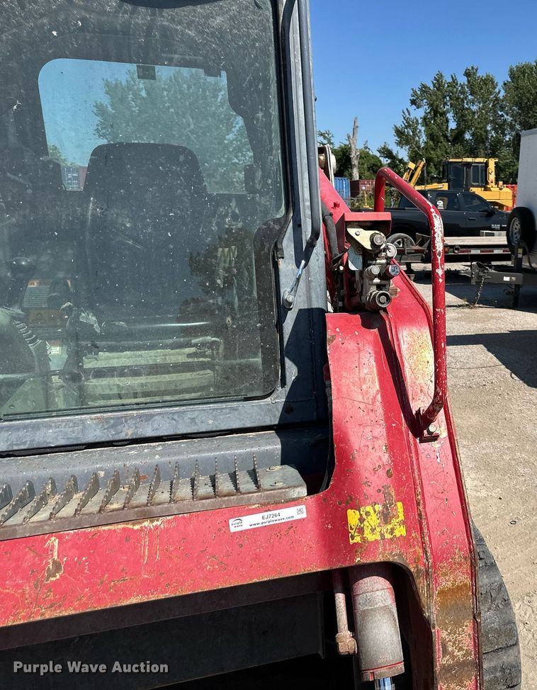 image for item EJ7264 2015 Takeuchi TL12 tracked skid steer loader