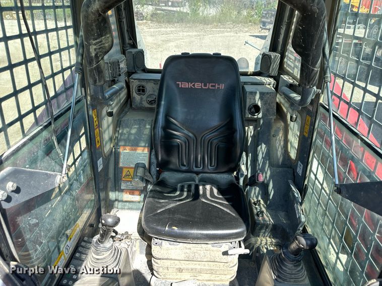 image for item EJ7264 2015 Takeuchi TL12 tracked skid steer loader