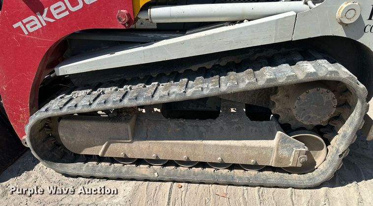 image for item EJ7264 2015 Takeuchi TL12 tracked skid steer loader