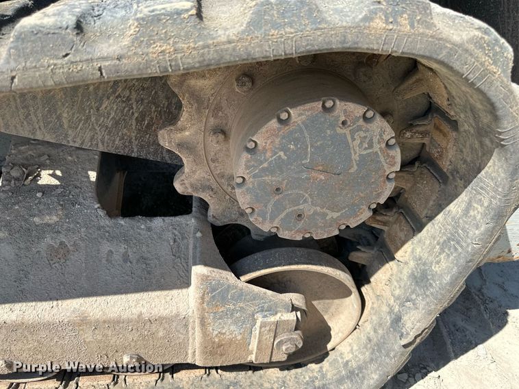 image for item EJ7264 2015 Takeuchi TL12 tracked skid steer loader